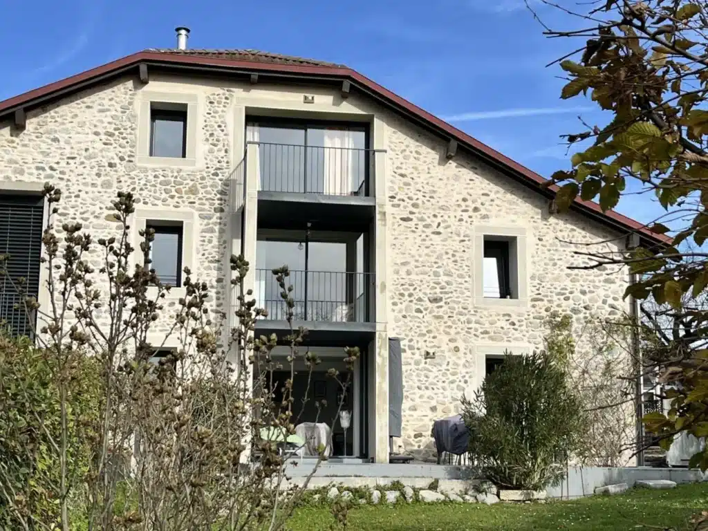 Ferme rénovée dans le Pays de Gex